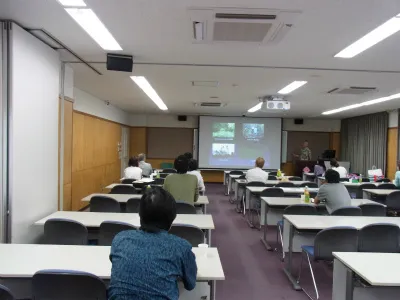 研究発表の様子