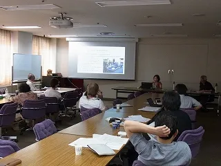 研究発表の様子