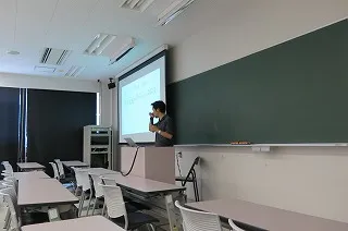 研究発表の様子