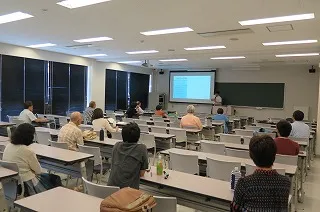 研究発表の様子